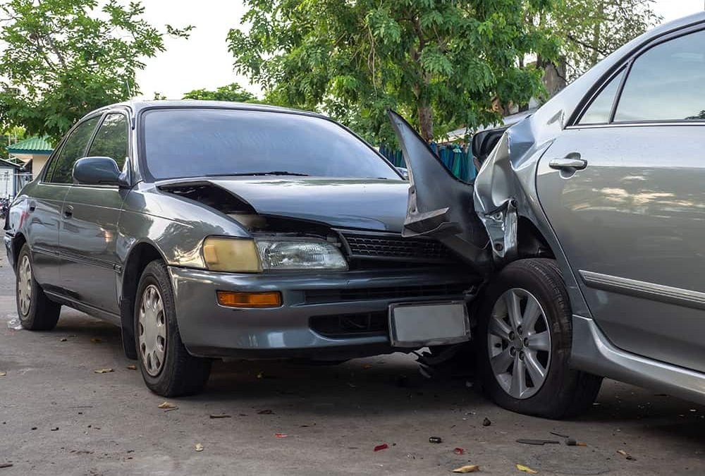 what to do at the scene of a car accident