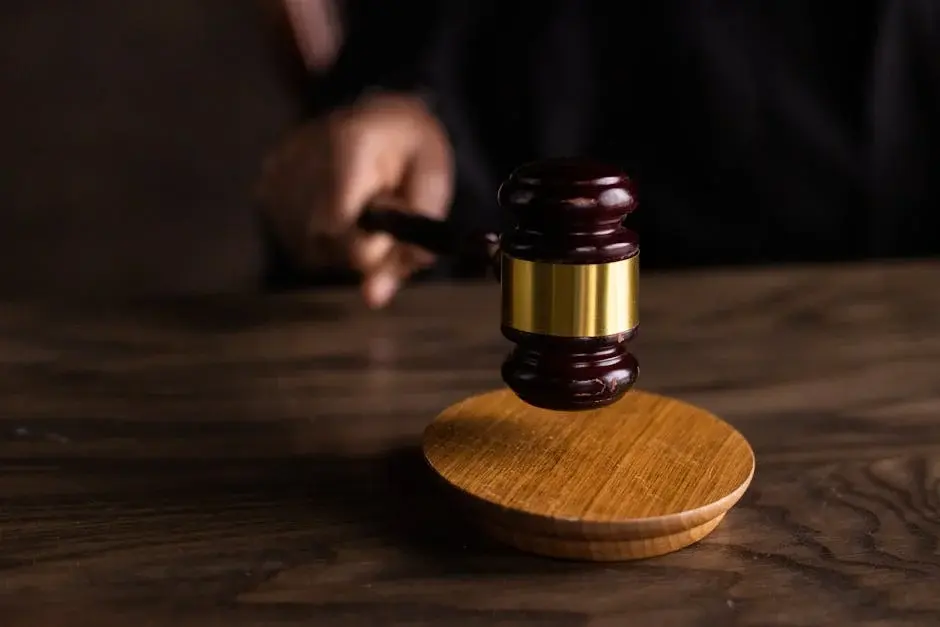legal gavel in courtroom - how to report retaliation in the workplace
