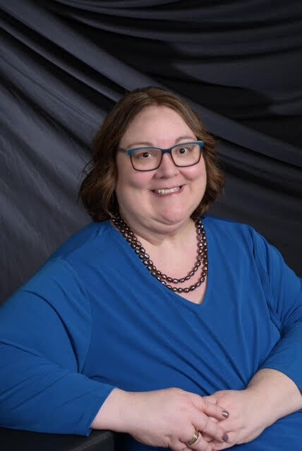 Professional Photo of Elizabeth Burkett