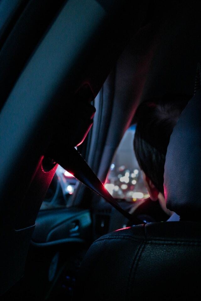 head-on collision and seat belt use