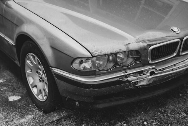 how to avoid fender benders in a parking lot