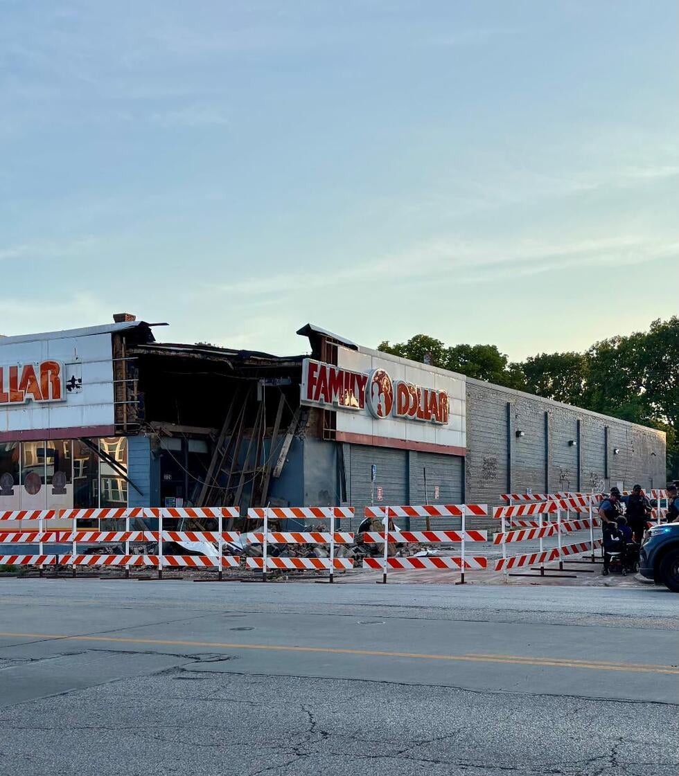 Kansas City Family Dollar Building Collapse Broadway