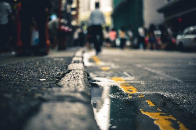 sidewalk defect accidents