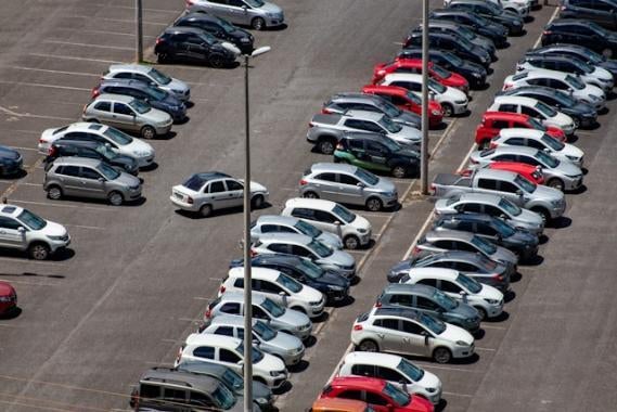 how parking lot accidents happen