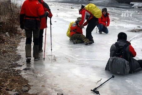 slip and fall proving actual or constructive notice