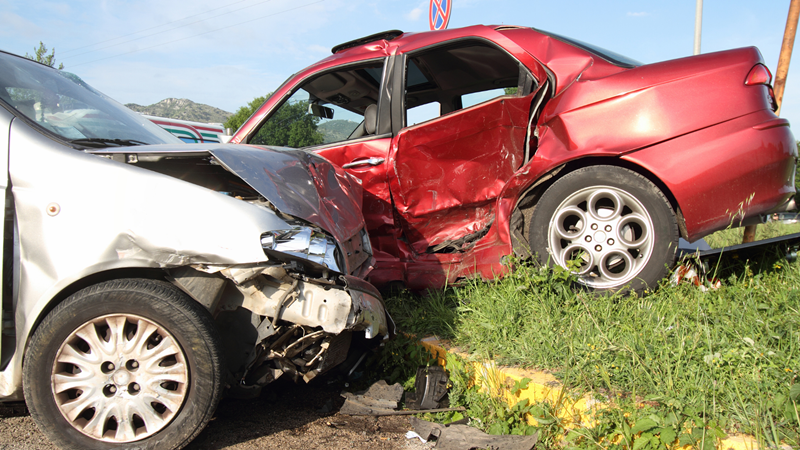 Multi-Vehicle Crash on Bailey Ave Leaves 65-Year-Old Woman Injured