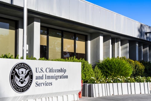 Peticion migratoria familiar en California