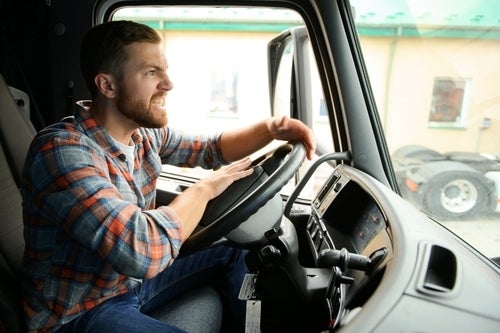 furia al volante es un delito en California