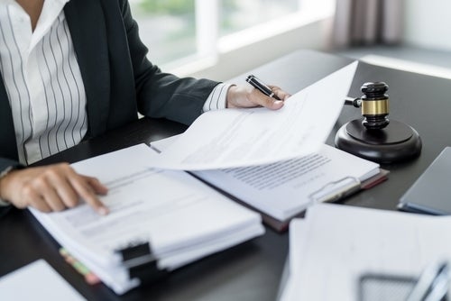 Abogados de defensa en California para casos de desvio por incompetencia bajo la Regla 6.21
