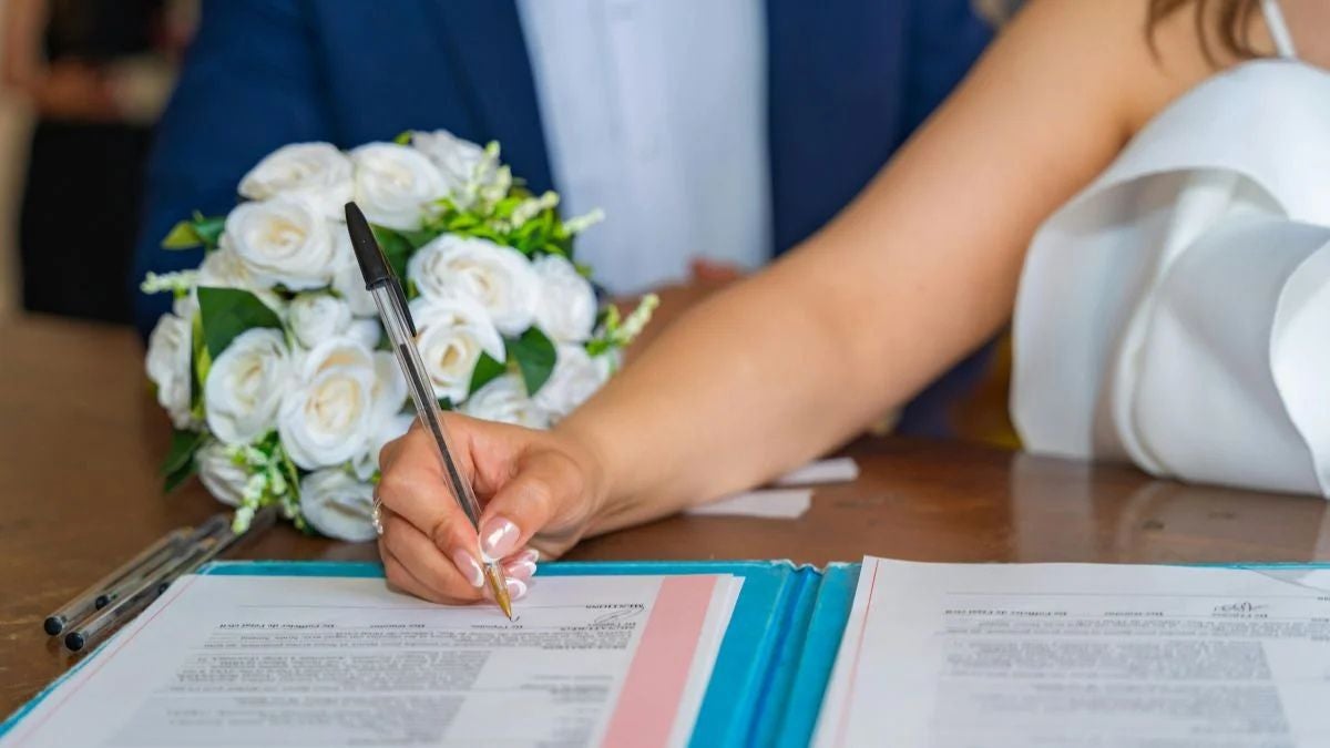 Prenuptial & Postnuptial Agreements Icon