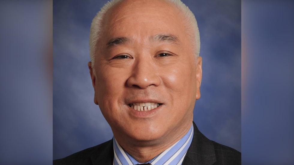 B Mark Fong