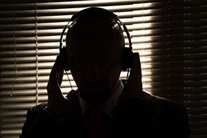 Can Police Track Who You Call on Your Phone? Legal Rights & Surveillance Laws